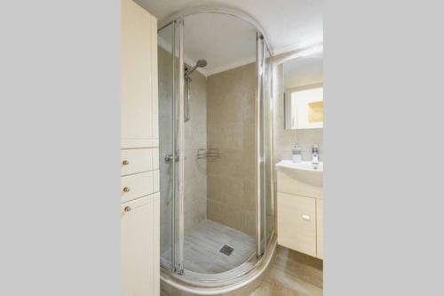 Apartamento Fully Equipped 1 Bdrm Aprt Close To City Center