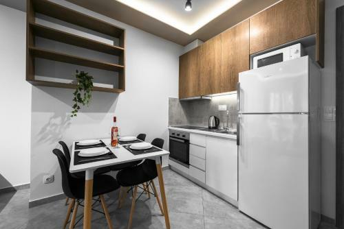 Adelle Apartments, The Luxury Suites