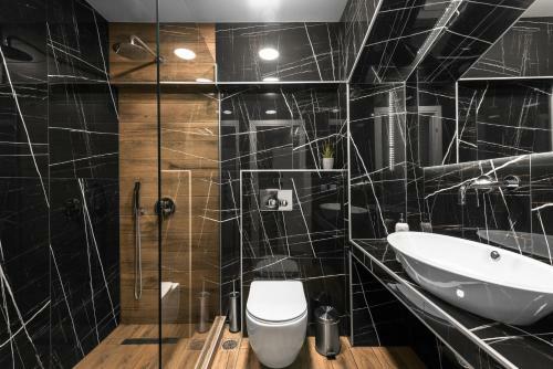 Adelle Apartments, The Luxury Suites