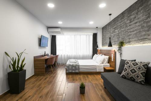 Adelle Apartments, The Luxury Suites