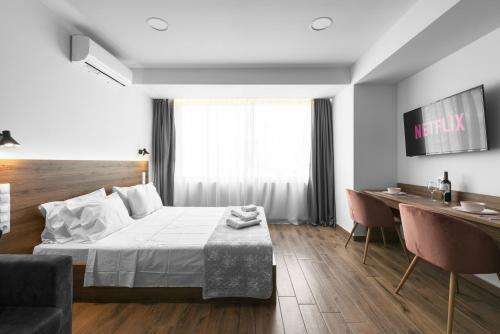 Adelle Apartments, The Luxury Suites