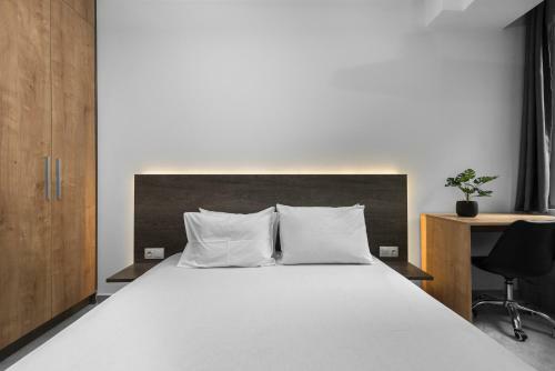 Adelle Apartments, The Luxury Suites