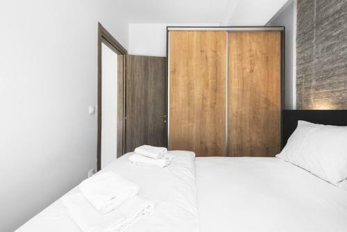 Adelle Apartments, The Luxury Suites