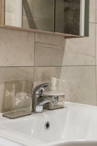 Apartamento Magnolia #colony_skg_city_center