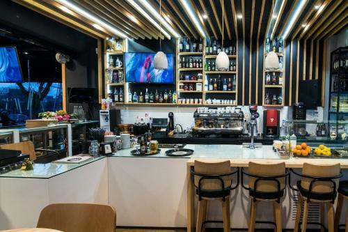 Blackhaus Apartments