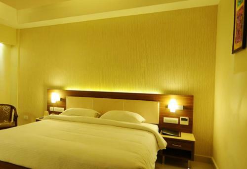 Hotel Ragavendra Residency