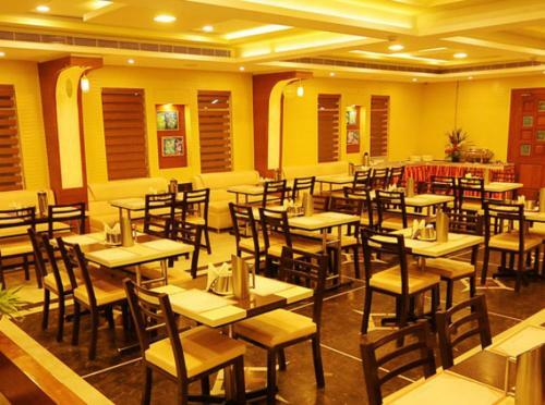 Hotel Ragavendra Residency