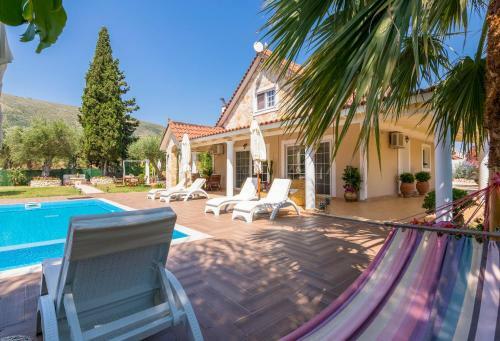Zante Sun I - Getaway Villa!