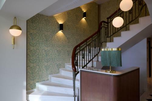 Hotel On Residence