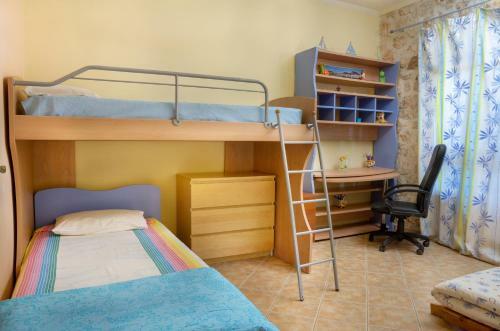 Apartamento Nireas : Stone Villa