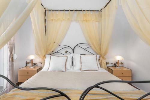Dennis City Center Elegant Apartment (2)
