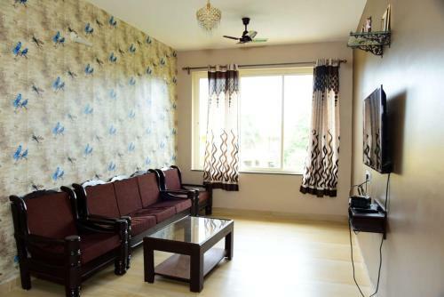Saffron Stay 2 Bhk AC Apartment