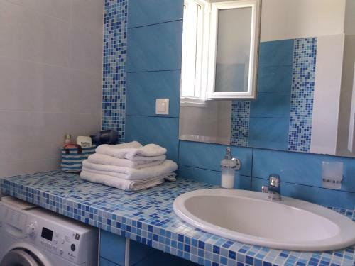 Acharavi, Villa Next To The Beach