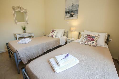 Bed & Breakfast Navigator Villas - Houses