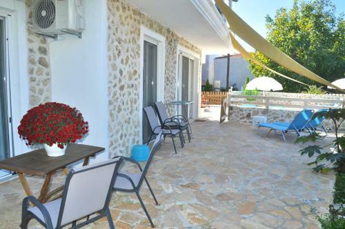 Efi Apartments