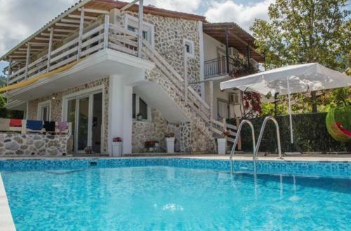 Efi Apartments