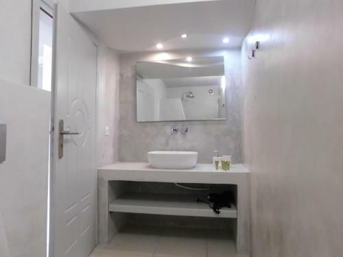 Sea La Vie Beachfront Apartments
