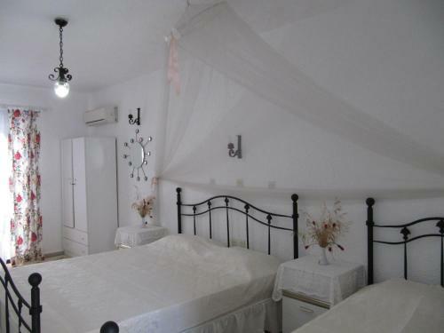 Apartamento Entire Guesthouse - 27 People