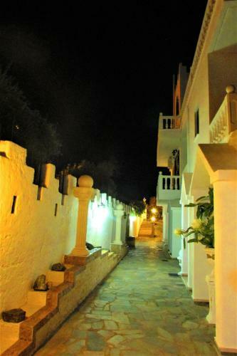 Apartamento Entire Guesthouse - 27 People