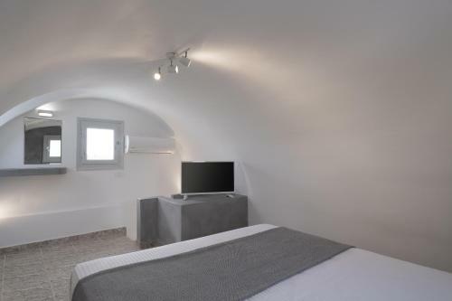 Hotel White Lily - Adults Only 16 Plus