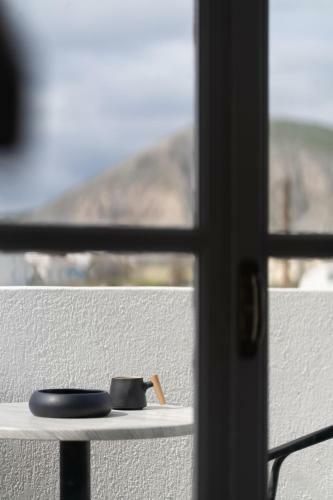 Hotel White Lily - Adults Only 16 Plus