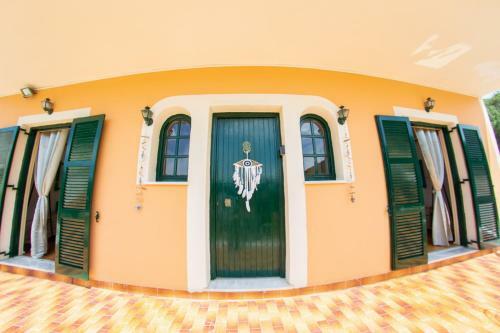 Nausika Rustic Cottage