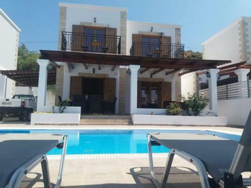 Villa From 150m Of Vlixa Beach
