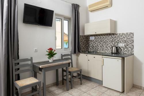 Pefkos View Apartments