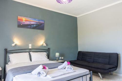 Brunswick Apartments - Pool & Beach