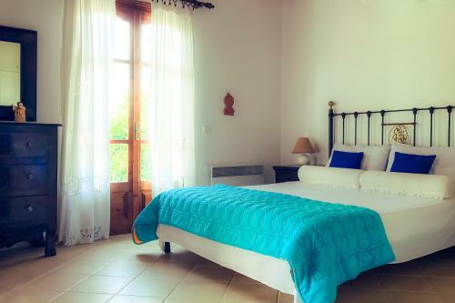 Sea Zoe, Summer House
