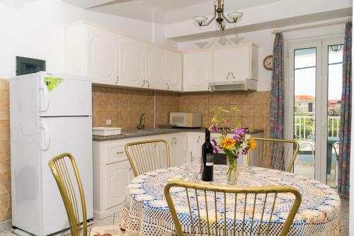 Hotel Anna Studios & Apartments