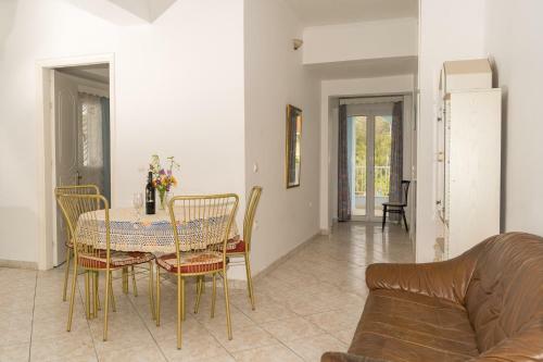 Hotel Anna Studios & Apartments