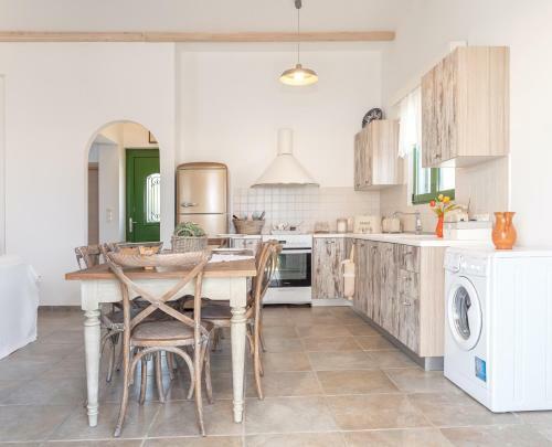 Elegant 2-bedroom Villa With Private Pool Near Lindos