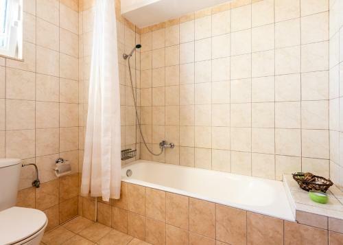 Villa Irene 3 Bed, Sea Views, Lindos 10 Mins, Beach 3 Mins