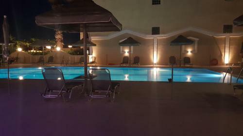 Apartamento Jannos Beach Hotel