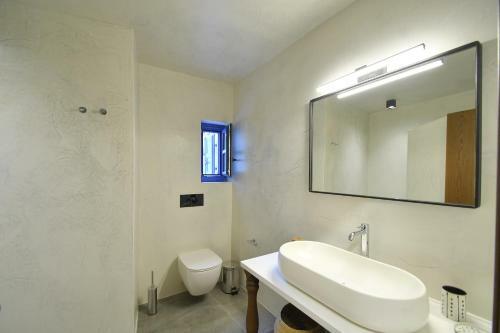 Villa Kalathos Square Luxury Suites