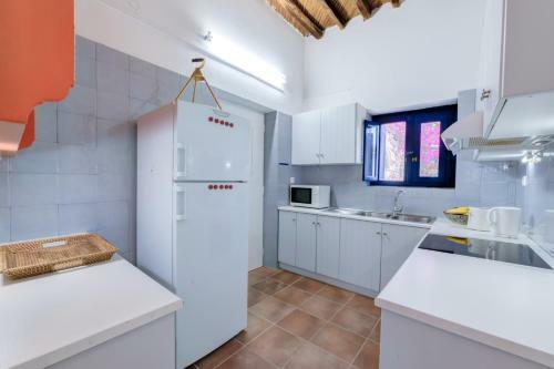 Villa Peggy's Place, Traditional Cycladic House In Drios