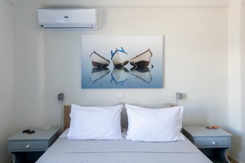 Just Blue With Amazing Sea Views In Piso Livadi