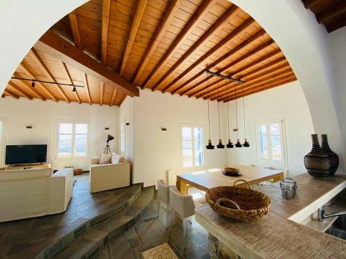 Patron Pool Villa By Mykonos & More