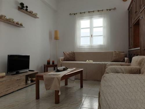 Great Sea-view 2bd Apartment @ Paros