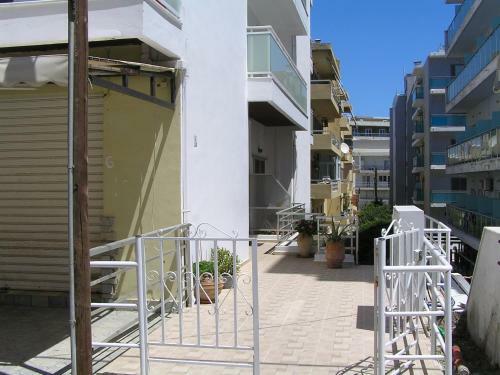 Kallia Sea Breeze - 3bedroom Apartment