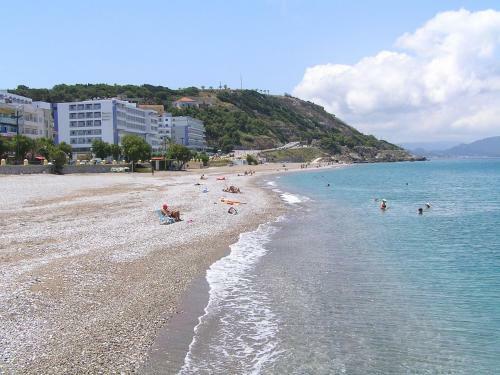 Kallia Sea Breeze - 3bedroom Apartment
