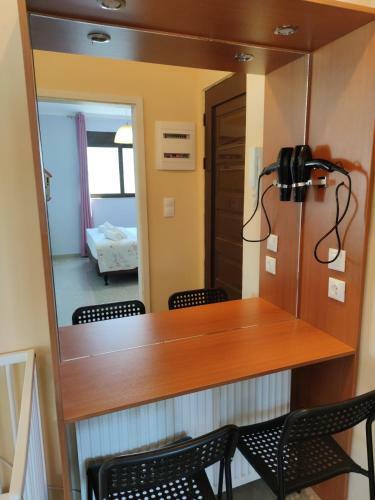Apartamento 2- Sea View Luxury Suite In Central Rhodes!