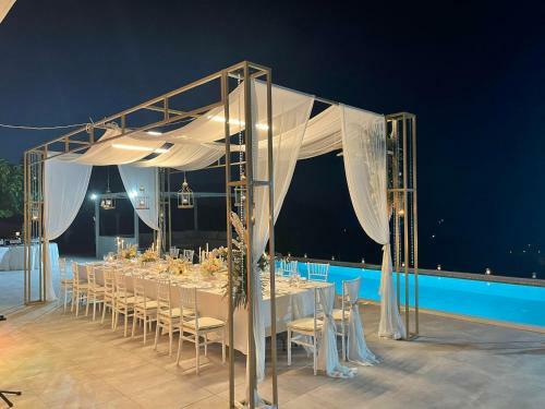 Eva Villas East, With Infinity Pool & And Panoramic Sea View