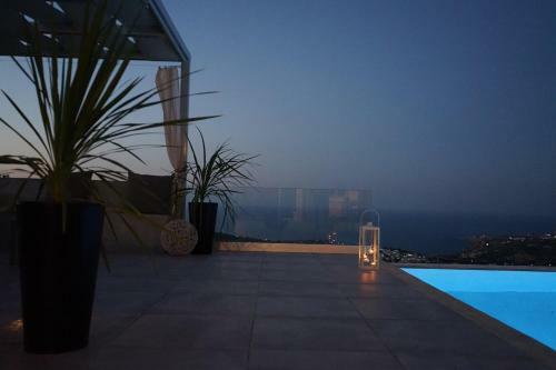 Eva Villas East, With Infinity Pool & And Panoramic Sea View