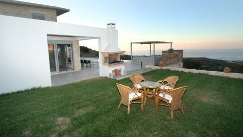 Eva Villas East, With Infinity Pool & And Panoramic Sea View