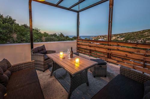 Villa Staras - With Private Heated Pool & Jacuzzi