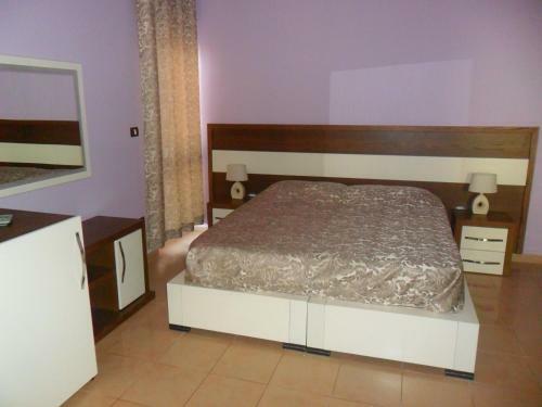 Hotel Dollari