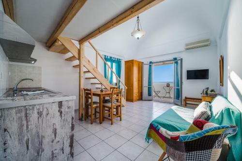 Aroma Azalea Studios & Apartments