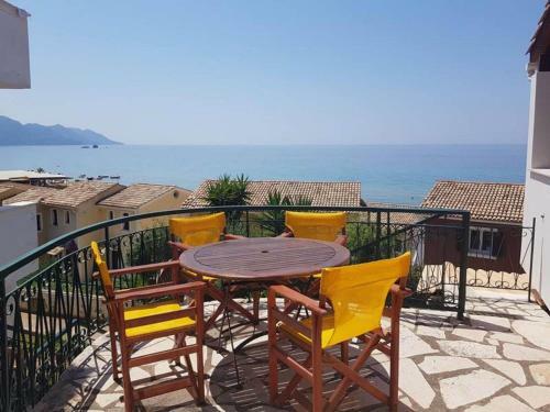 Sea-view Apartment In Corfu With Garden